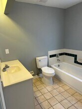 242 Dawn Ct in Kissimmee, FL - Building Photo - Building Photo