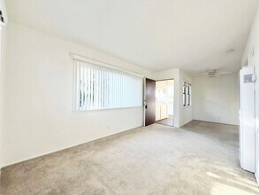 1712 S Pacific St in Oceanside, CA - Building Photo - Building Photo