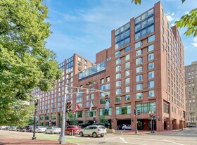 220 Boylston St in Boston, MA - Building Photo