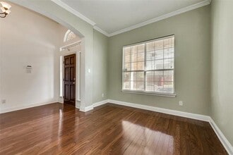 555 Southridge Way in Irving, TX - Building Photo - Building Photo