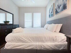 2615 N Grady Ave in Tampa, FL - Building Photo - Building Photo