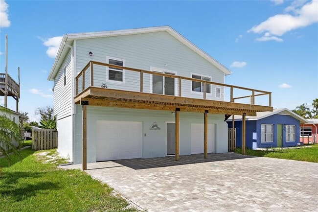 775 182nd Ave E in Redington Shores, FL - Building Photo - Building Photo