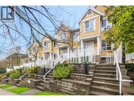 8431 Jellicoe St in Vancouver, BC - Building Photo