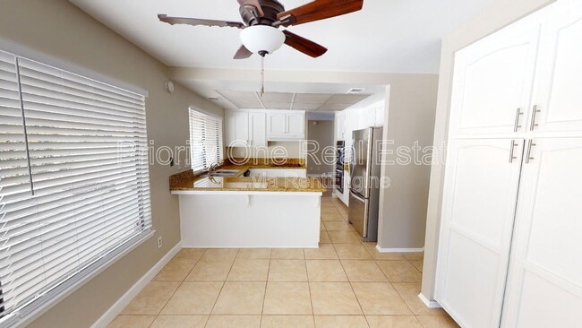 17410 St Andrews Dr in Poway, CA - Building Photo - Building Photo
