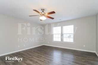 5615 Misty Hill Cir in Clemmons, NC - Building Photo - Building Photo