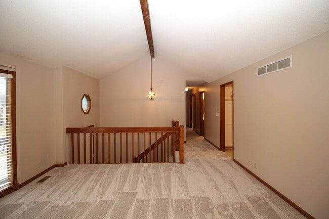 11616 Oakmont St in Overland Park, KS - Building Photo - Building Photo