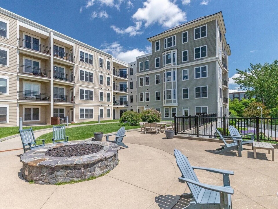 60 Winooski Falls Way in Winooski, VT - Building Photo