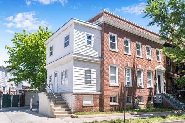 property at 1535 Ogden St NW