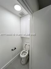 4962 SW 32nd Way in Fort Lauderdale, FL - Foto de edificio - Building Photo