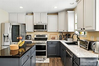 10151 Joplin St in Commerce City, CO - Building Photo - Building Photo