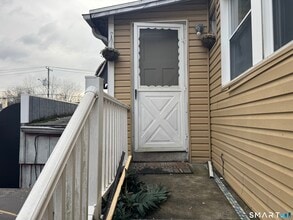 47 Pershing Dr in Ansonia, CT - Building Photo - Building Photo