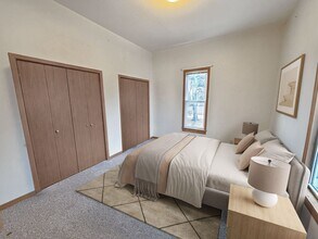 5212 Lincoln Way in Ames, IA - Building Photo - Building Photo