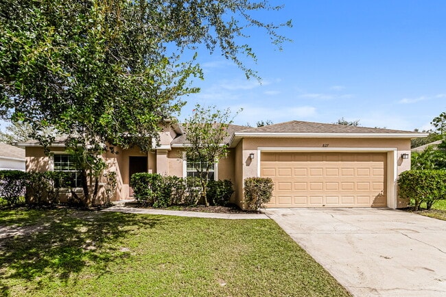 property at 827 Auburn Preserve Blvd
