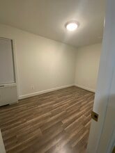 5601 Parker House Ter, Unit #212 in Hyattsville, MD - Foto de edificio - Building Photo