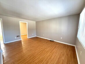 22700 Socia St in St. Clair Shores, MI - Building Photo - Building Photo