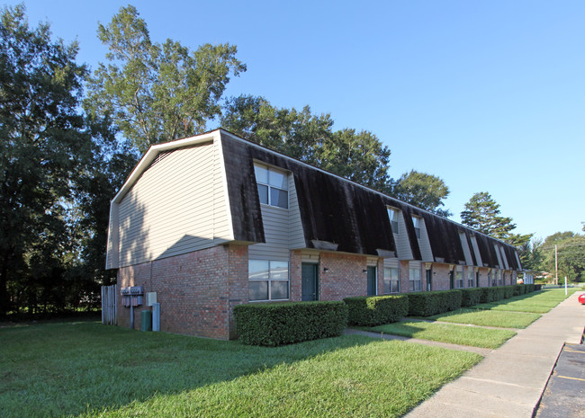 Azalea Court Town Homes in Theodore, AL - Foto de edificio - Building Photo