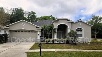 21144 Tyrell Way in Land O Lakes, FL - Building Photo