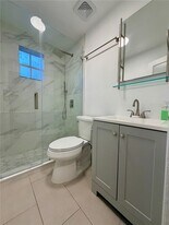 361 SW 20th Rd in Miami, FL - Building Photo