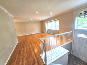 1038 Cambridge Dr in Buffalo Grove, IL - Building Photo - Building Photo