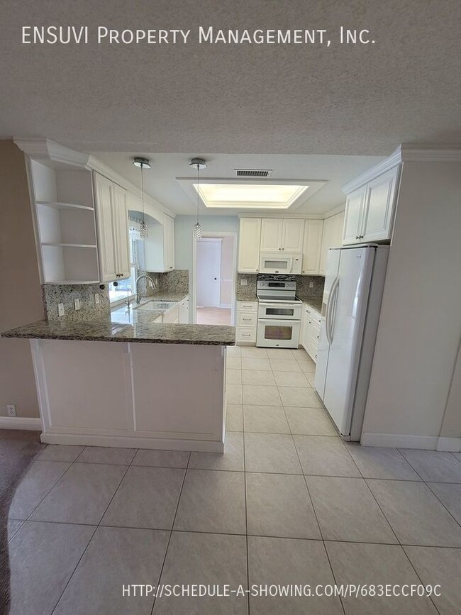 property at 5003 Bridgeport Dr