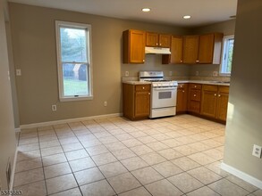 516 Cumberland St in Westfield, NJ - Building Photo - Building Photo