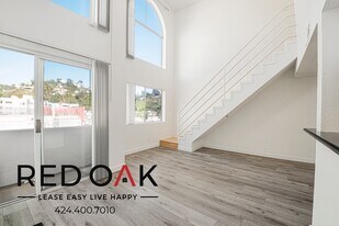 1755 El Cerrito Pl in Los Angeles, CA - Building Photo