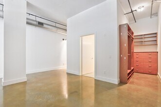 180 NE 4th Ave, Unit 204 in Delray Beach, FL - Foto de edificio - Building Photo