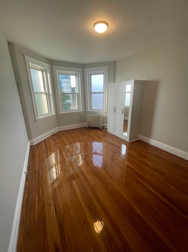 131 Summer St, Unit 10F