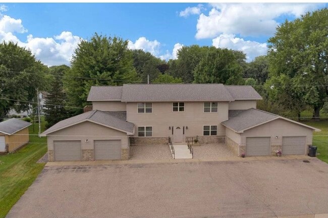 10561 North Rd, Unit 101