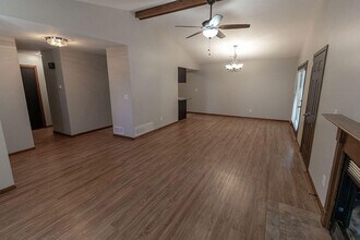 1508 S Azalea in Columbia, MO - Building Photo - Building Photo
