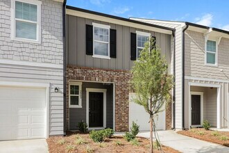 2003 Ayla Dr in Douglasville, GA - Building Photo - Building Photo