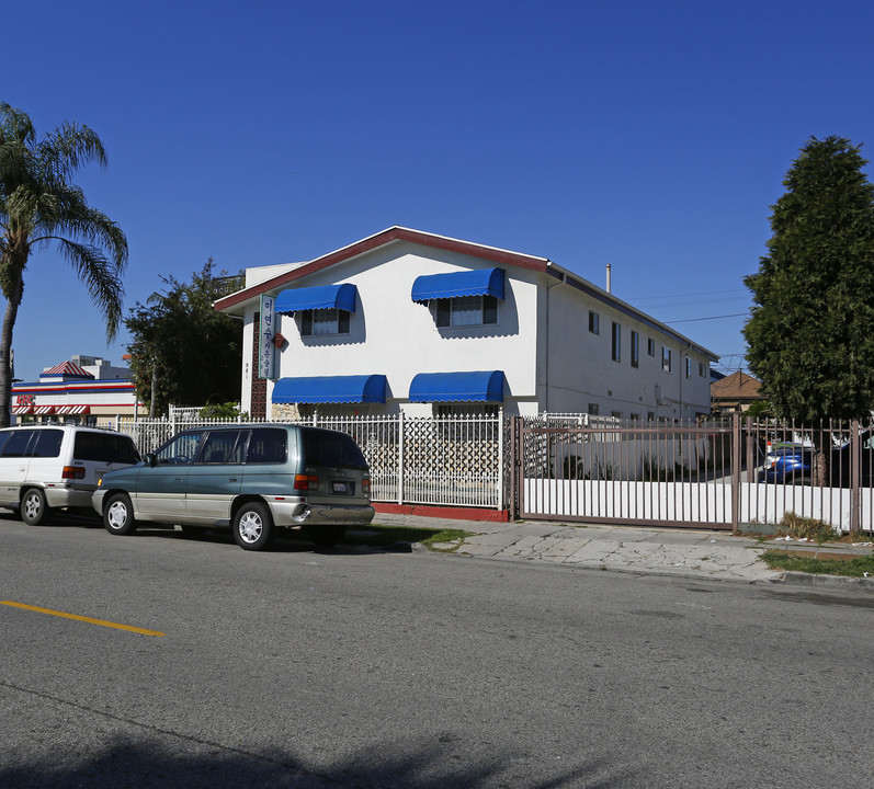 981 S Catalina St in Los Angeles, CA - Building Photo