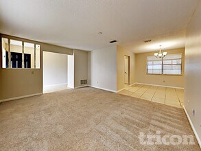 2209 Constitution Dr in Orange Park, FL - Building Photo - Building Photo