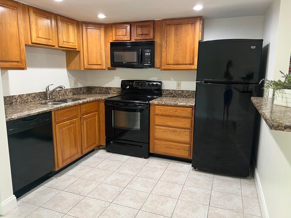 4175 Oak Terrace Dr in Greenacres, FL - Building Photo