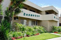 Shamrock Apartments in Downey, CA - Building Photo - Building Photo