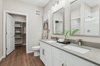 Klara Apartments in Clermont, FL - Foto de edificio - Building Photo