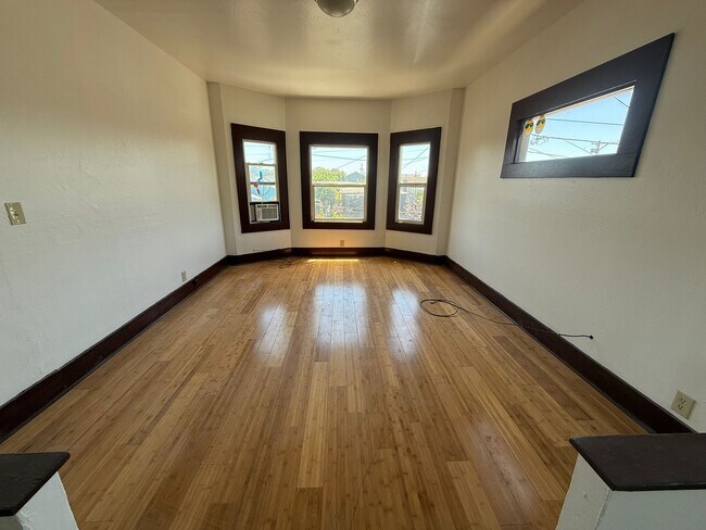 715 Pennsylvania Ave in Richmond, CA - Building Photo - Building Photo