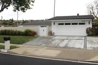28704 Golden Meadow Dr in Rancho Palos Verdes, CA - Building Photo - Building Photo