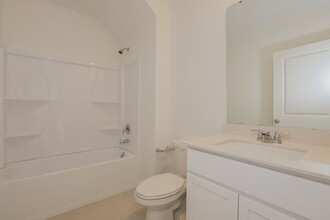 2890 Pennachio Dr in Lake Wales, FL - Building Photo - Building Photo