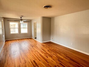 2708 Drake St in Bakersfield, CA - Building Photo - Building Photo