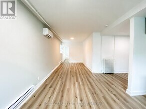 14 Wadsworth Blvd in Toronto, ON - Building Photo - Building Photo