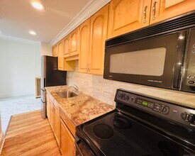 52 Howard Ave in New Haven, CT - Building Photo - Building Photo
