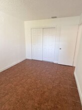 2647 NW 20th St in Fort Lauderdale, FL - Building Photo - Building Photo