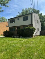 19758 Maple Heights Blvd in Maple Heights, OH - Building Photo