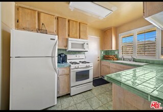 5882 Bowcroft St in Los Angeles, CA - Building Photo - Building Photo