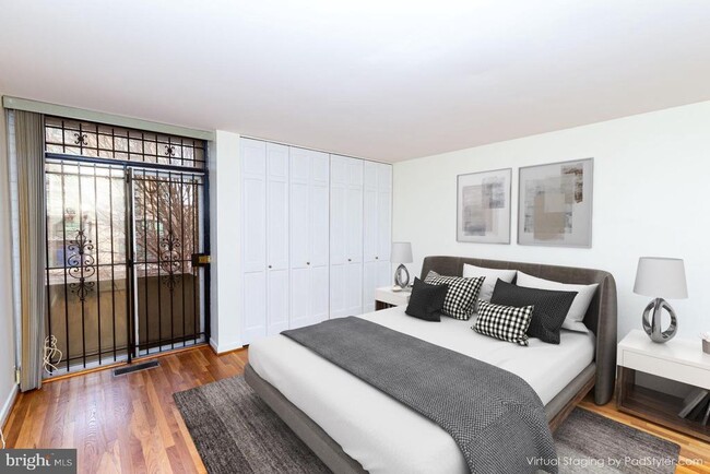 property at 204 M St SW