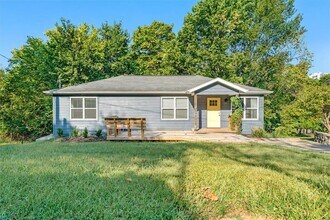 209 S Willow Ave in Fayetteville, AR - Building Photo - Building Photo