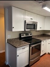 1100 Granada Way in Winter Haven, FL - Building Photo - Building Photo