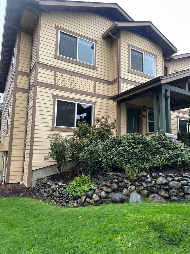 property at 220 Grant St