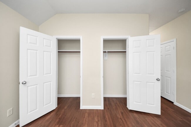 property at 819 Sun Prairie Dr